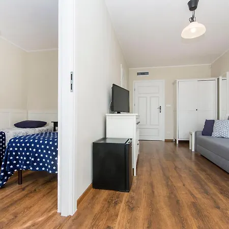 Kurort Stara Wedzarnia 아파트호텔 4*